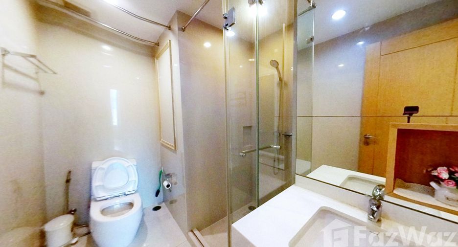 For sale 3 bed condo in Watthana, Bangkok