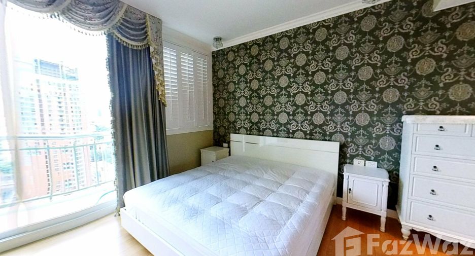 For sale 3 bed condo in Watthana, Bangkok