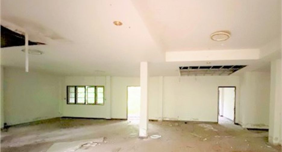 出售 4 卧室 独立屋 在 Mae Tha, Lampang