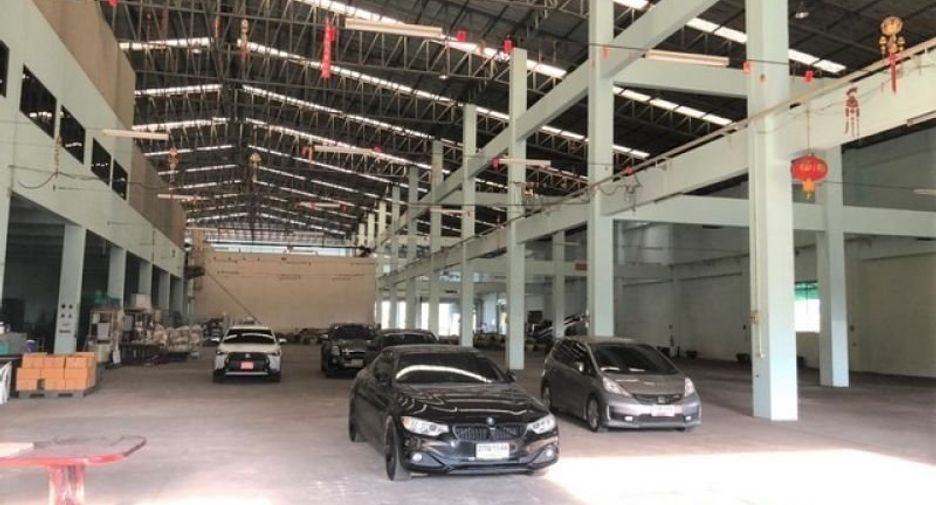 For sale 10 bed retail Space in Sam Phran, Nakhon Pathom