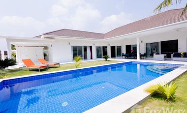 For sale 2 bedrooms villa in Hua Hin, Prachuap Khiri Khan