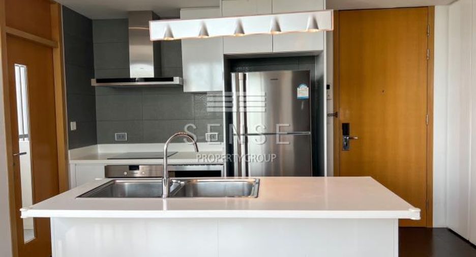 For rent 2 bedrooms condo in Khlong Toei, Bangkok