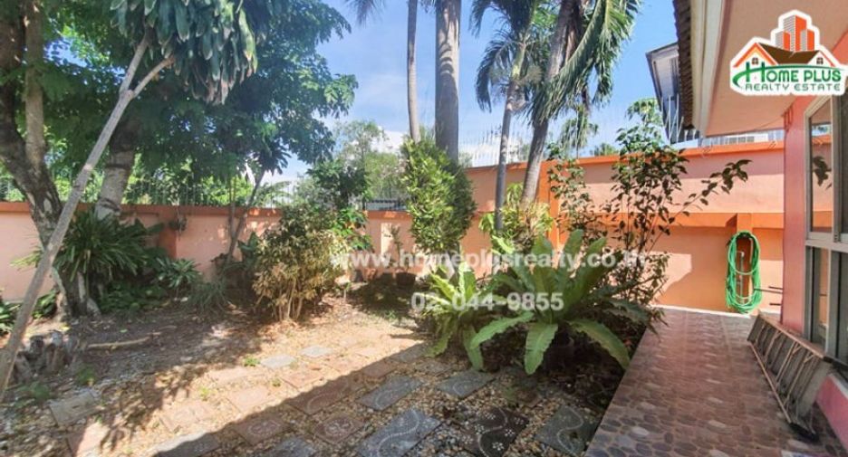 For sale 4 bedrooms house in Bang Bo, Samut Prakan