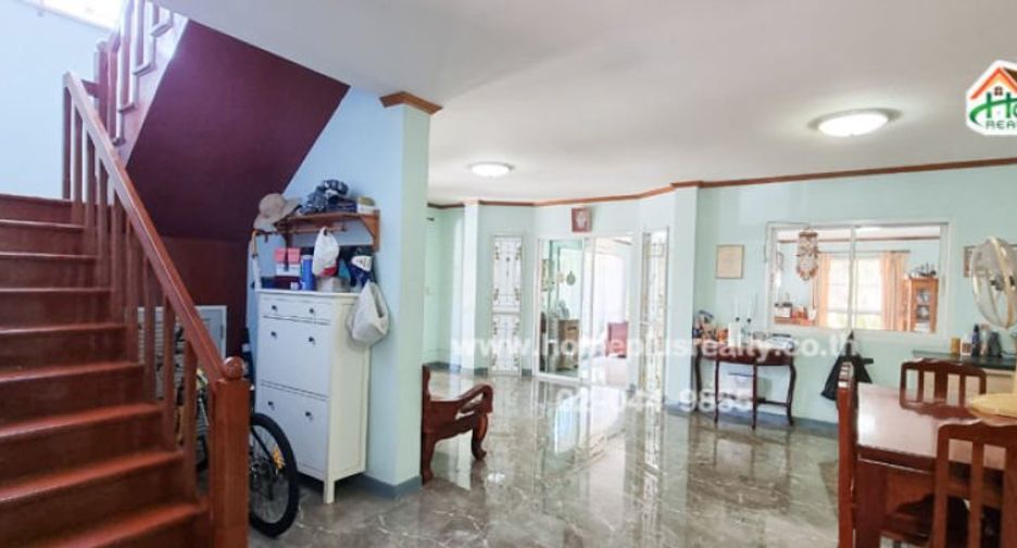 For sale 4 bedrooms house in Bang Bo, Samut Prakan