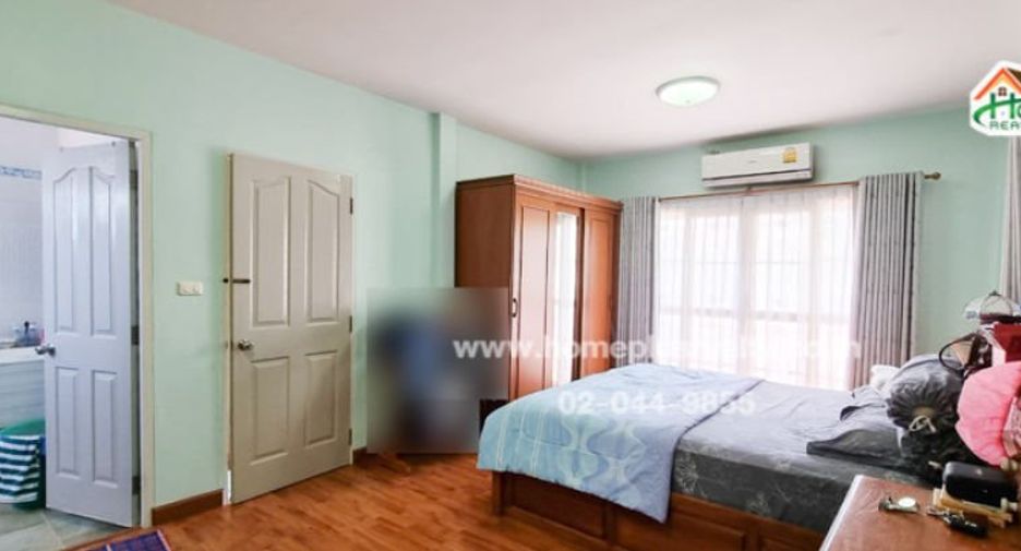 For sale 4 bedrooms house in Bang Bo, Samut Prakan
