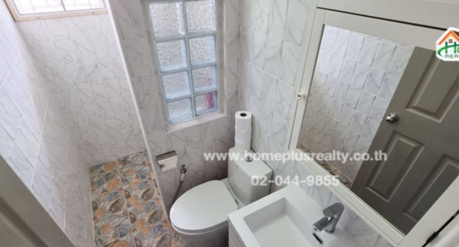 For sale 4 bedrooms house in Bang Bo, Samut Prakan