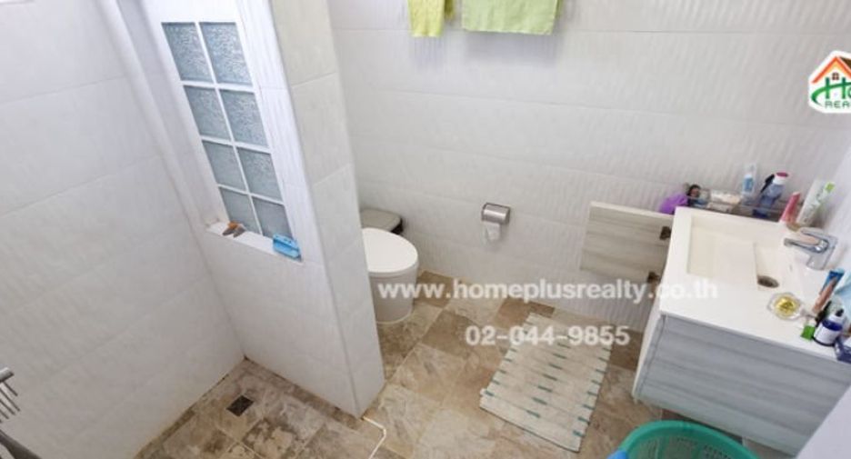 For sale 4 bedrooms house in Bang Bo, Samut Prakan