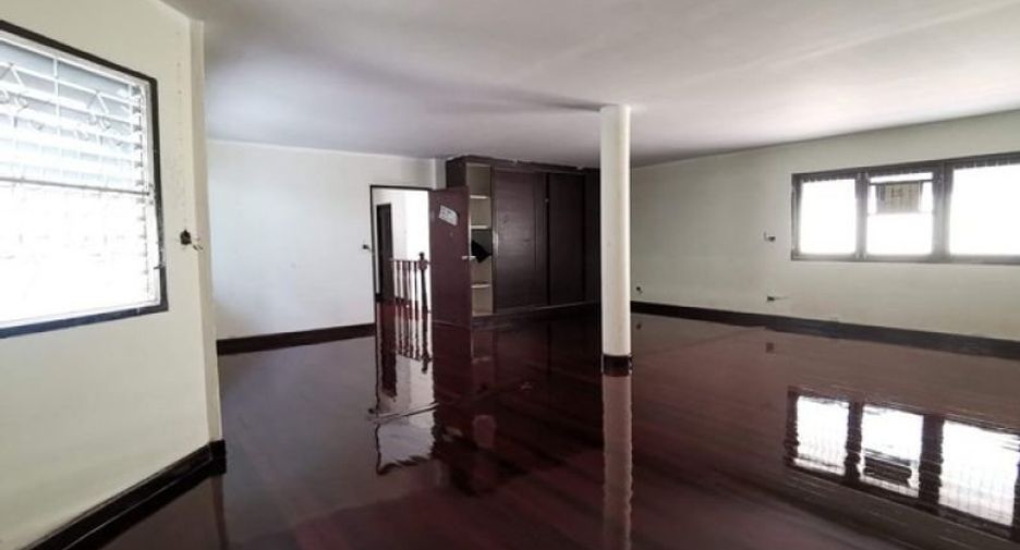 À vendre 4 chambres maison à Sathon, Bangkok