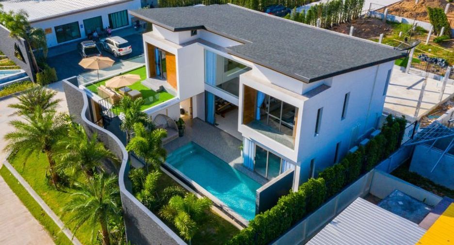 For sale 3 bedrooms villa in Thalang, Phuket
