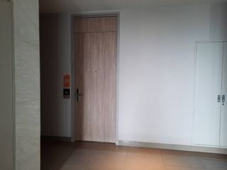 For sale studio condo in Khlong Toei, Bangkok
