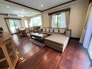 For rent 3 Beds villa in Khlong San, Bangkok