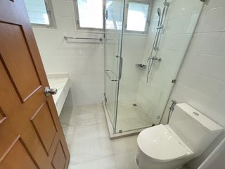 For rent 3 Beds villa in Khlong San, Bangkok