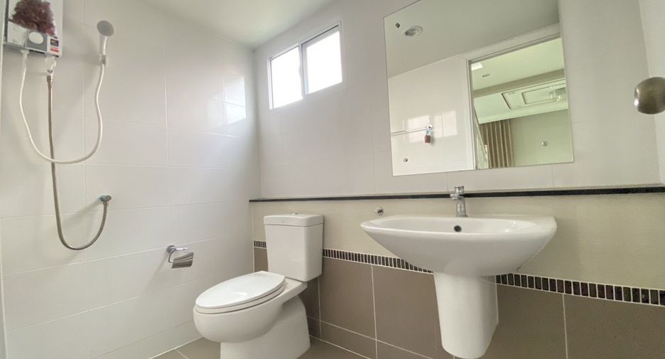 For rent 3 Beds house in Suan Luang, Bangkok