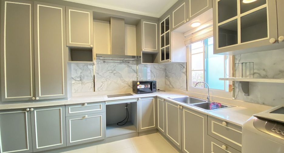 For rent 3 Beds house in Suan Luang, Bangkok