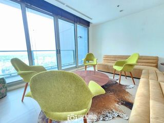 For sale 3 bedrooms condo in Sathon, Bangkok