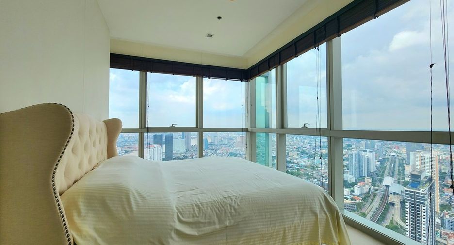 For sale 3 bedrooms condo in Sathon, Bangkok