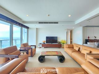 For sale 3 bedrooms condo in Sathon, Bangkok