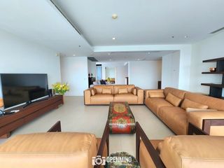 For sale 3 bedrooms condo in Sathon, Bangkok