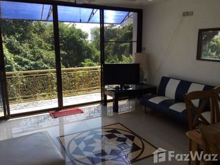 For sale 5 bed townhouse in Pratumnak, Pattaya