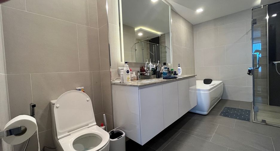 For sale 3 bedrooms condo in Bang Lamung, Chonburi