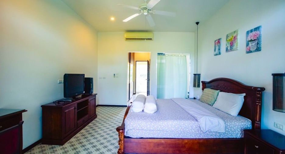 For rent and for sale 3 bedrooms townhouse in Mueang Phuket, Phuket