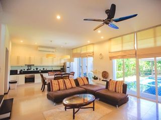 Reihenhaus zur Miete und zum Kauf mit 3 Zimmer in Mueang Phuket, Phuket
