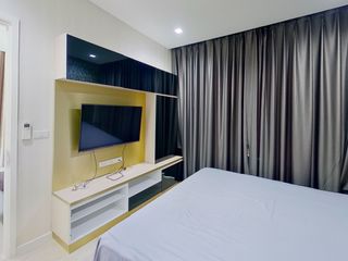For rent 2 bed condo in Yan Nawa, Bangkok