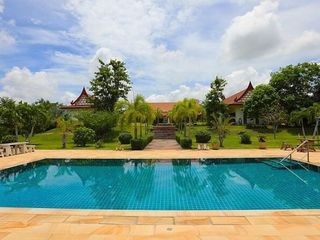 For sale 6 bedrooms house in Bang Lamung, Chonburi