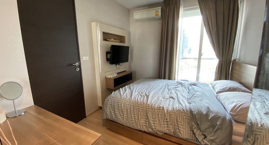 For sale 1 Beds condo in Sathon, Bangkok