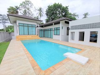 For sale and for rent 3 bed villa in Mueang Krabi, Krabi