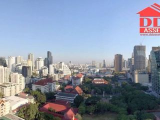 For rent and for sale 1 bed condo in Pom Prap Sattru Phai, Bangkok