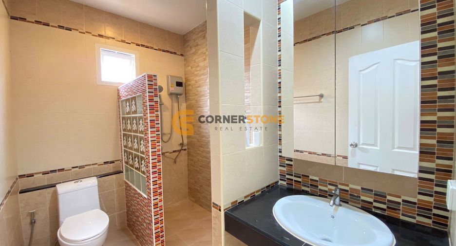 Haus zur Miete und zum Kauf mit 3 Zimmer in Bang Lamung, Chonburi