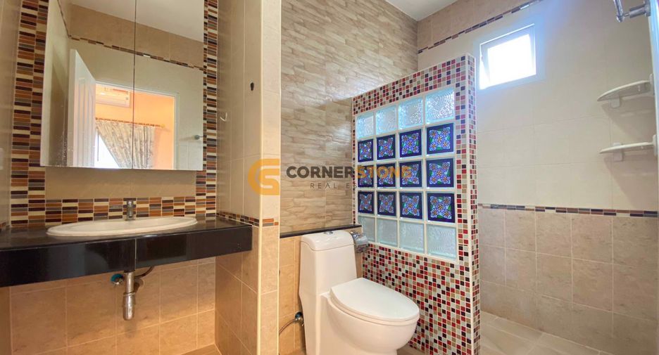 Haus zur Miete und zum Kauf mit 3 Zimmer in Bang Lamung, Chonburi
