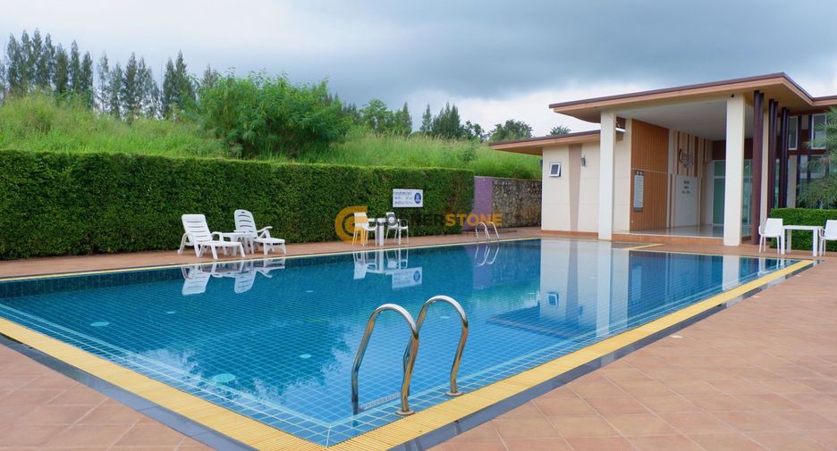 Haus zur Miete und zum Kauf mit 3 Zimmer in Bang Lamung, Chonburi