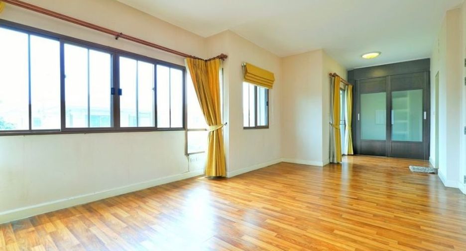 For sale 3 bedrooms house in Bang Bua Thong, Nonthaburi