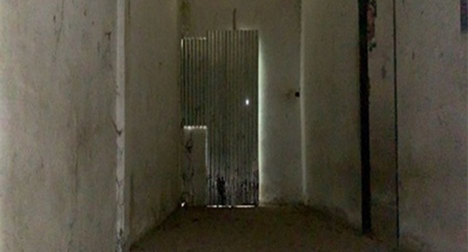 出售 10 卧室 联排别墅 在 Tha Muang, Kanchanaburi