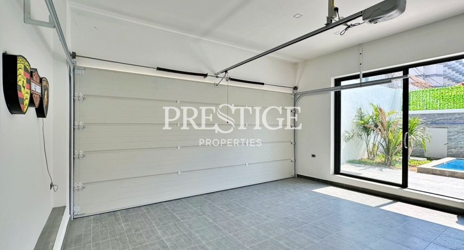 For rent and for sale 6 bedrooms house in Bang Lamung, Chonburi