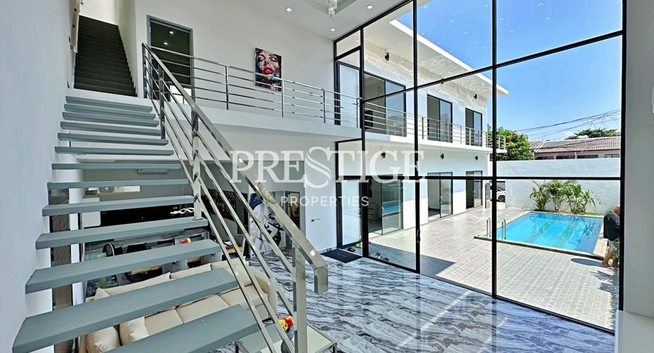 For rent and for sale 6 bedrooms house in Bang Lamung, Chonburi