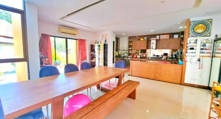 Haus zum Kauf mit 7 Zimmer in East Pattaya, Pattaya