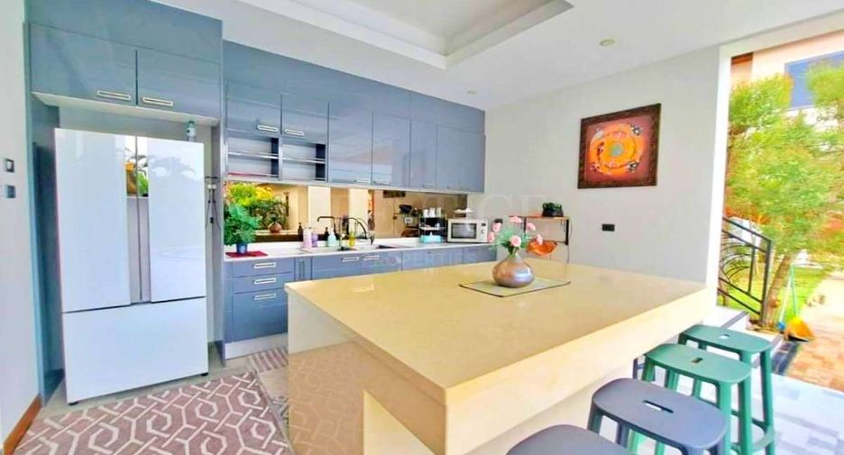 Haus zum Kauf mit 7 Zimmer in East Pattaya, Pattaya
