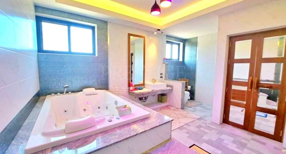 Haus zum Kauf mit 7 Zimmer in East Pattaya, Pattaya