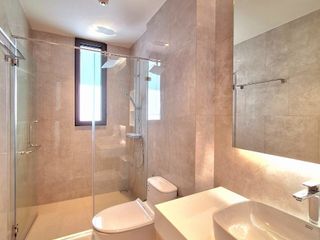 For rent 3 bed apartment in Mueang Samut Prakan, Samut Prakan