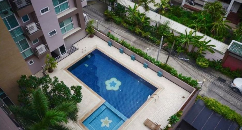 For rent 2 bedrooms condo in Khlong Toei, Bangkok