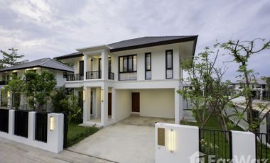 For sale 3 bed villa in Saraphi, Chiang Mai