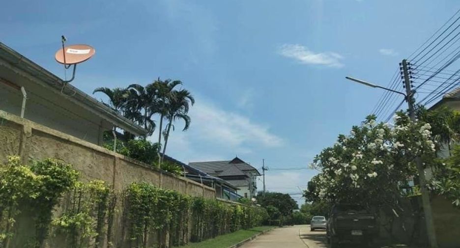 For sale 3 bedrooms house in Hua Hin, Prachuap Khiri Khan