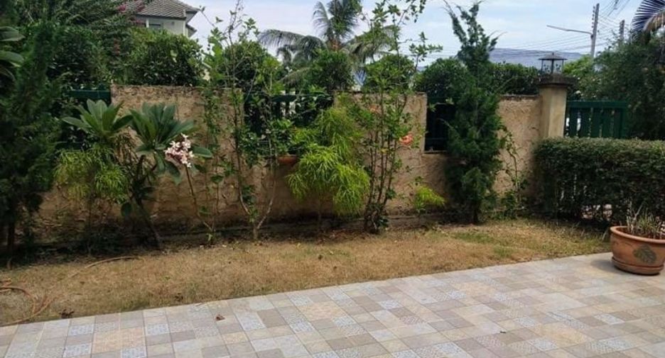 For sale 3 bedrooms house in Hua Hin, Prachuap Khiri Khan