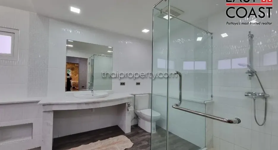 À vendre 5 chambres maison à Bang Lamung, Chonburi
