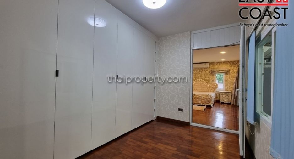 Casa en venta de 5 habitaciones en Bang Lamung, Chonburi