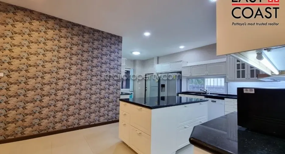 À vendre 5 chambres maison à Bang Lamung, Chonburi