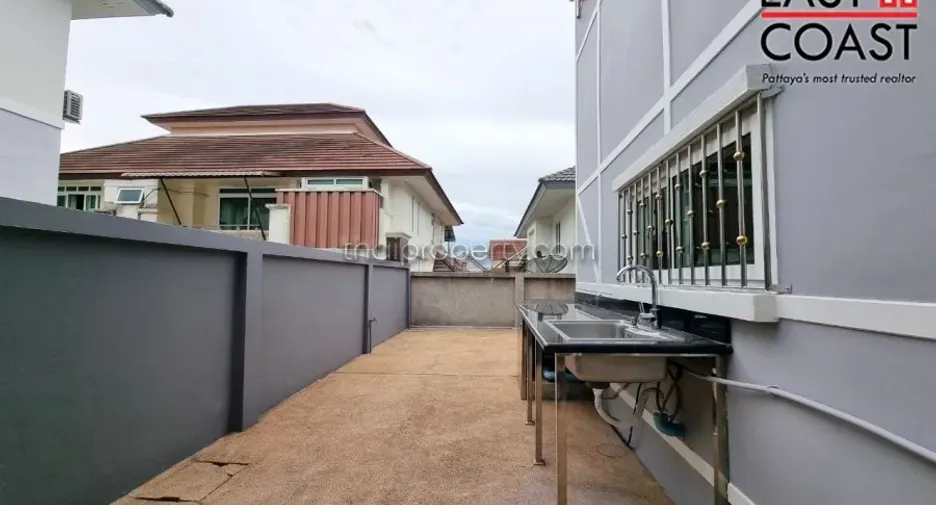 À vendre 5 chambres maison à Bang Lamung, Chonburi